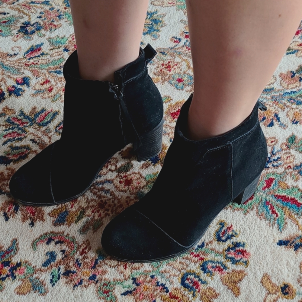Toms Black Booties
